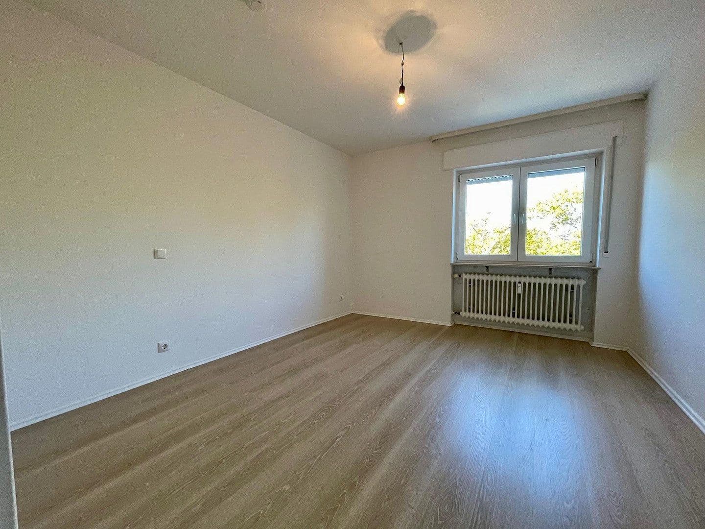 Pronájem bytu 2+1 63 m², Frankfurt am Main, Hessen Pronájem bytu 2+1 63 m², Frankfurt am Main, Hessen