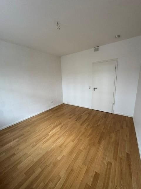 Pronájem bytu 3+1 82 m², Am Jessenapfel 3, Frankfurt, Hessen Pronájem bytu 3+1 82 m², Am Jessenapfel 3, Frankfurt, Hessen