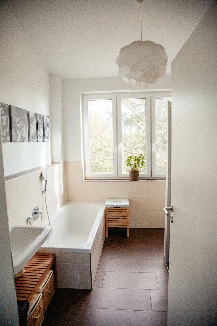 Pronájem bytu 3+1 102 m², Kassel-Harleshausen, Hessen Pronájem bytu 3+1 102 m², Kassel-Harleshausen, Hessen