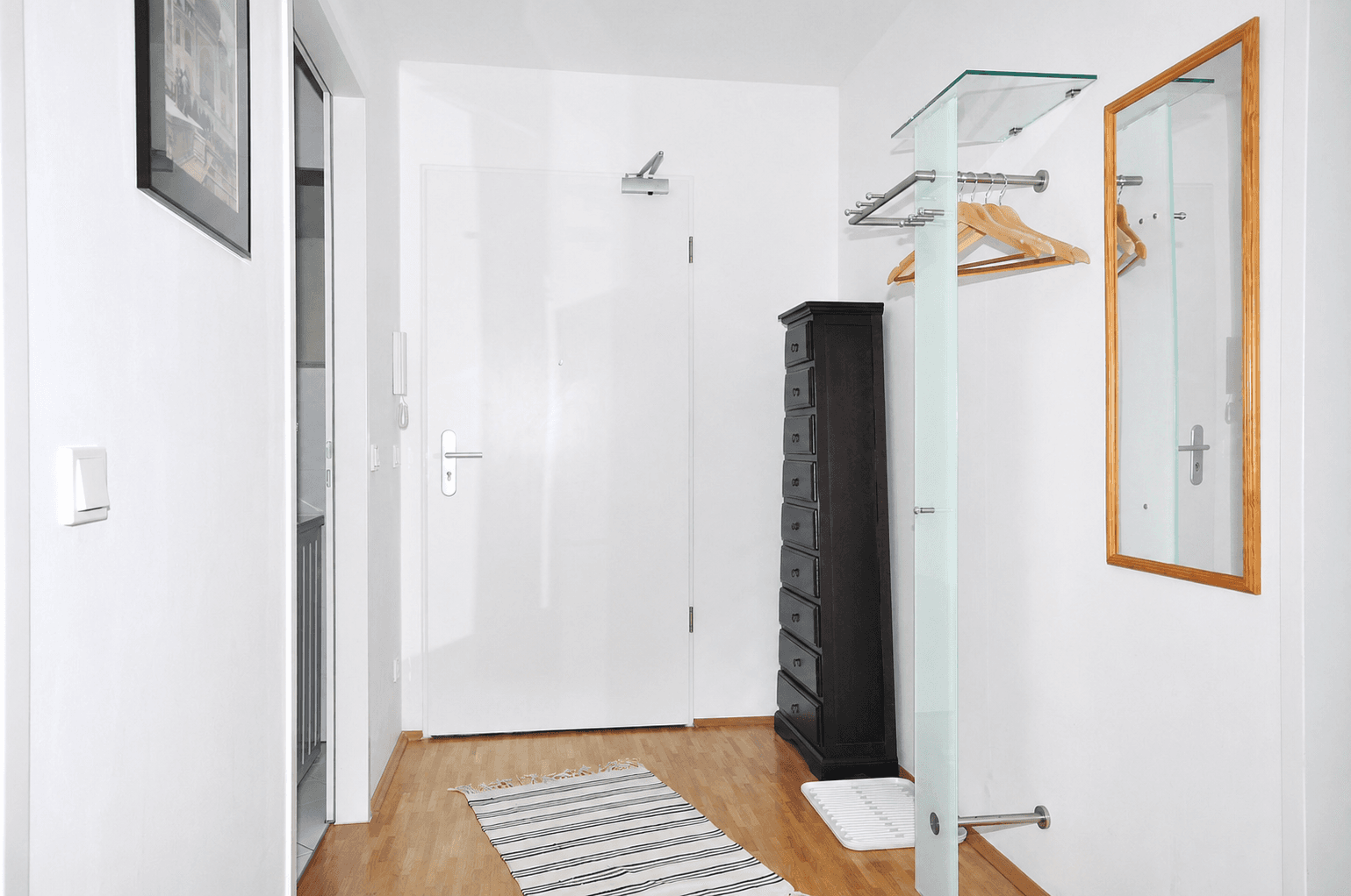 Pronájem bytu 2+1 54 m², Max-Friedlaender-Bogen 5, München, Bavorsko Pronájem bytu 2+1 54 m², Max-Friedlaender-Bogen 5, München, Bavorsko