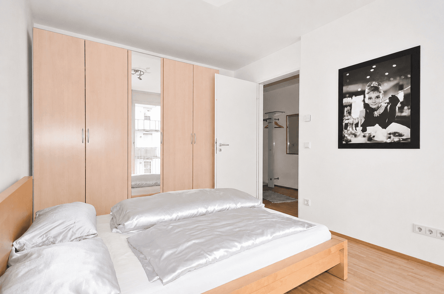 Pronájem bytu 2+1 54 m², Max-Friedlaender-Bogen 5, München, Bavorsko Pronájem bytu 2+1 54 m², Max-Friedlaender-Bogen 5, München, Bavorsko