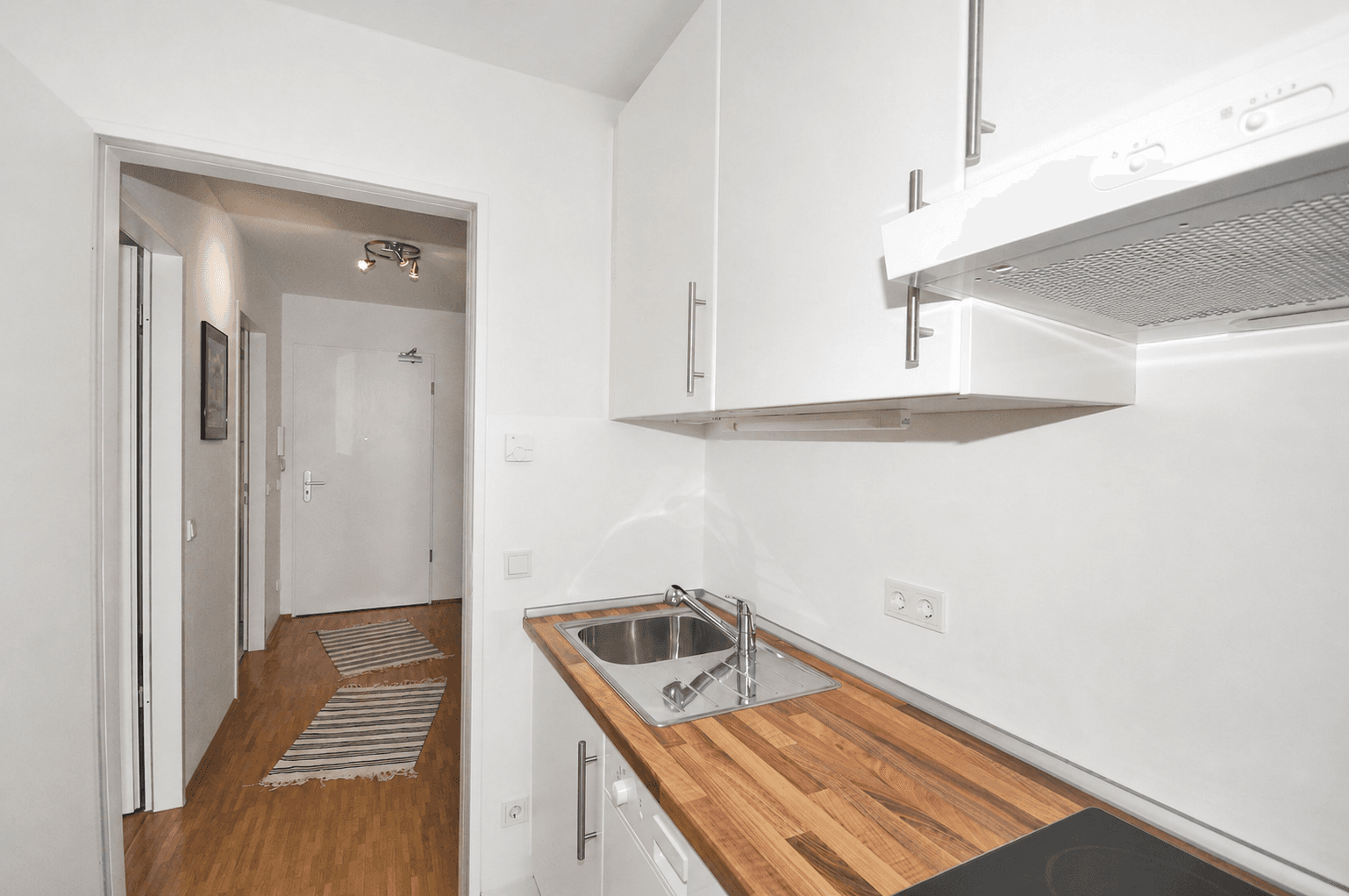 Pronájem bytu 2+1 54 m², Max-Friedlaender-Bogen 5, München, Bavorsko Pronájem bytu 2+1 54 m², Max-Friedlaender-Bogen 5, München, Bavorsko