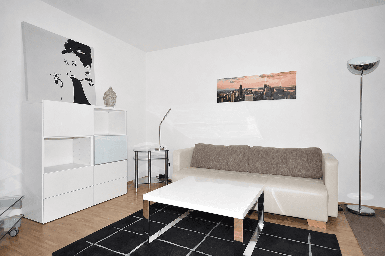 Pronájem bytu 2+1 54 m², Max-Friedlaender-Bogen 5, München, Bavorsko Pronájem bytu 2+1 54 m², Max-Friedlaender-Bogen 5, München, Bavorsko