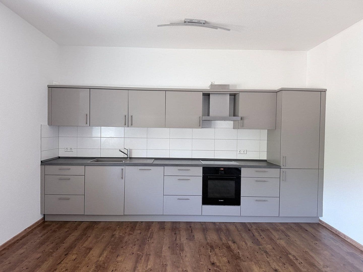 Pronájem bytu 2+1 62 m², Heidenheim an der Brenz, Bádensko-Württembersko Pronájem bytu 2+1 62 m², Heidenheim an der Brenz, Bádensko-Württembersko