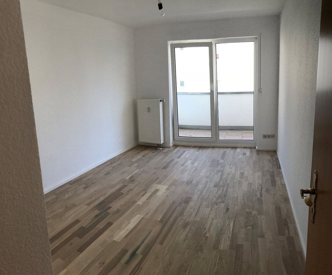 Pronájem bytu 3+kk 86 m², Schwäbisch Gmünd, Bádensko-Württembersko Pronájem bytu 3+kk 86 m², Schwäbisch Gmünd, Bádensko-Württembersko