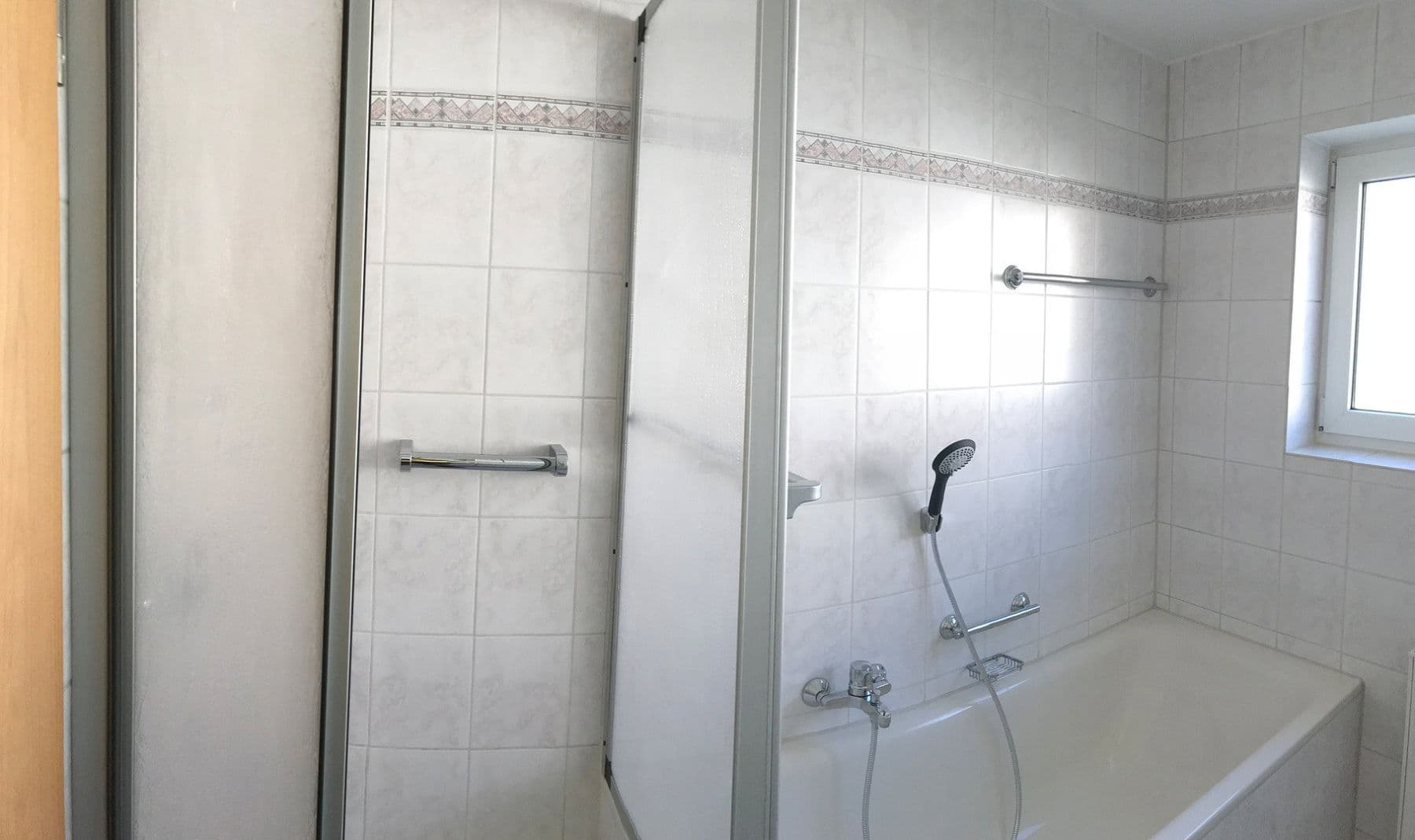 Pronájem bytu 3+kk 86 m², Schwäbisch Gmünd, Bádensko-Württembersko Pronájem bytu 3+kk 86 m², Schwäbisch Gmünd, Bádensko-Württembersko