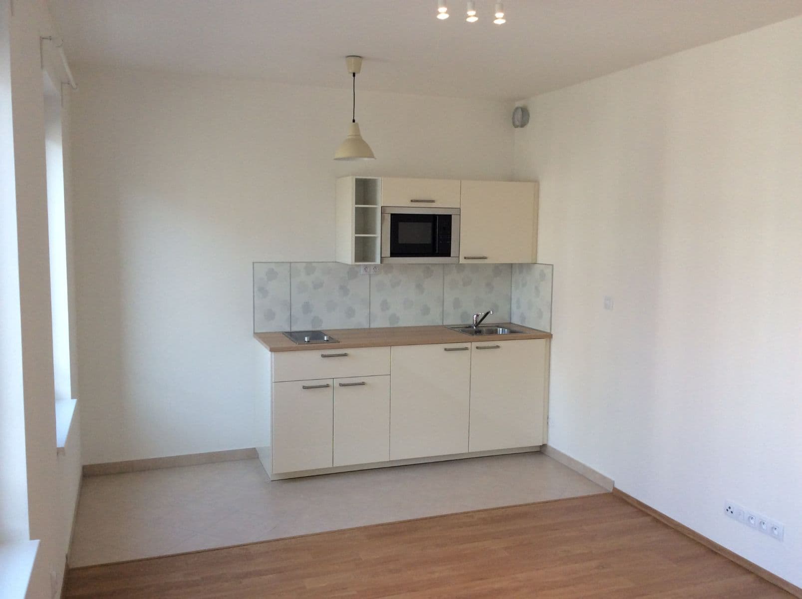 Prodej bytu 1+kk 31 m², Prušánecká, Praha, Praha Prodej bytu 1+kk 31 m², Prušánecká, Praha, Praha