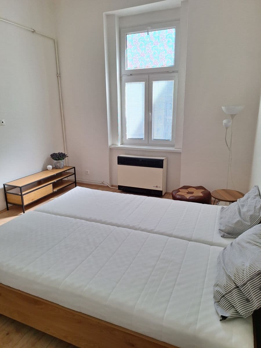 Pronájem bytu 1+1 36 m², Slovinská, Praha, Praha Pronájem bytu 1+1 36 m², Slovinská, Praha, Praha