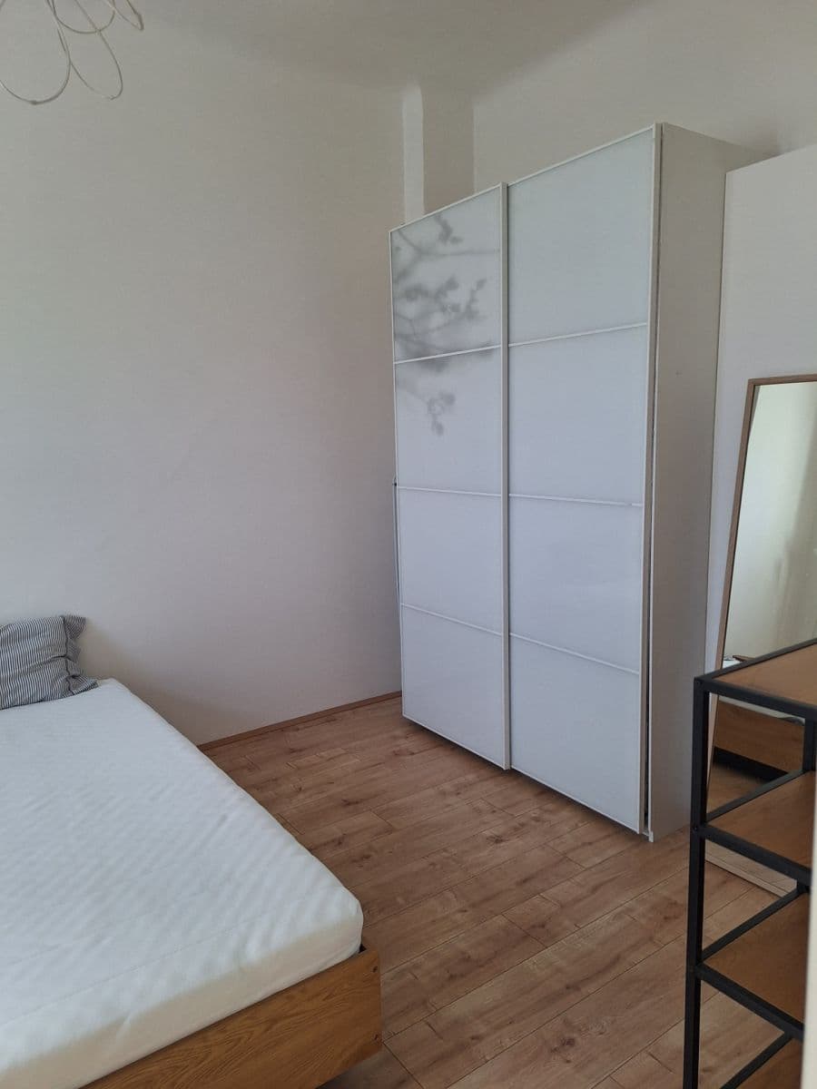 Pronájem bytu 1+1 36 m², Slovinská, Praha, Praha Pronájem bytu 1+1 36 m², Slovinská, Praha, Praha