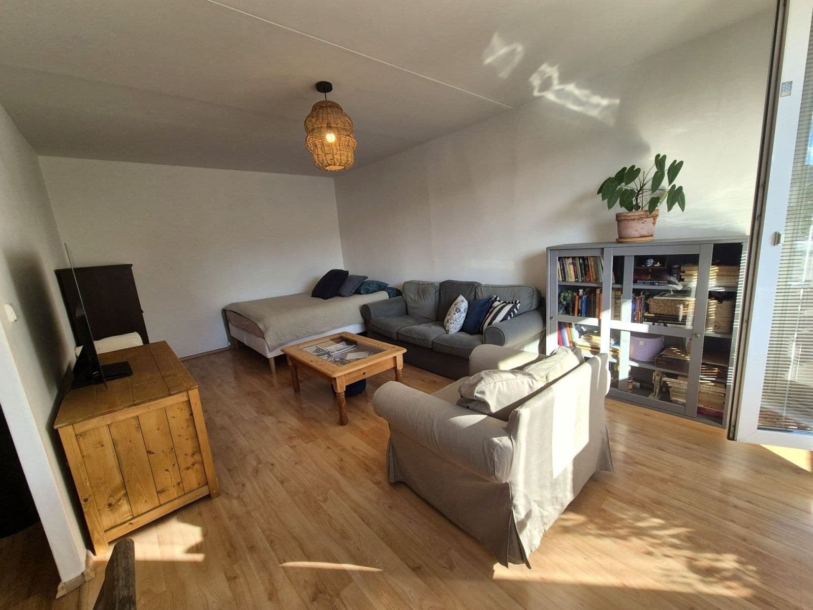 Prodej bytu 3+1 89 m², Hrabákova, Praha, Praha Prodej bytu 3+1 89 m², Hrabákova, Praha, Praha
