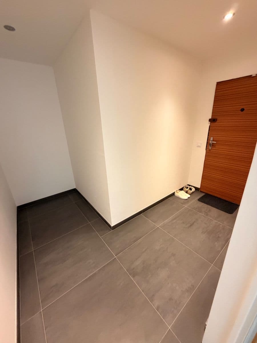 Pronájem bytu 3+1 75 m², Tatarkova, Praha, Praha Pronájem bytu 3+1 75 m², Tatarkova, Praha, Praha