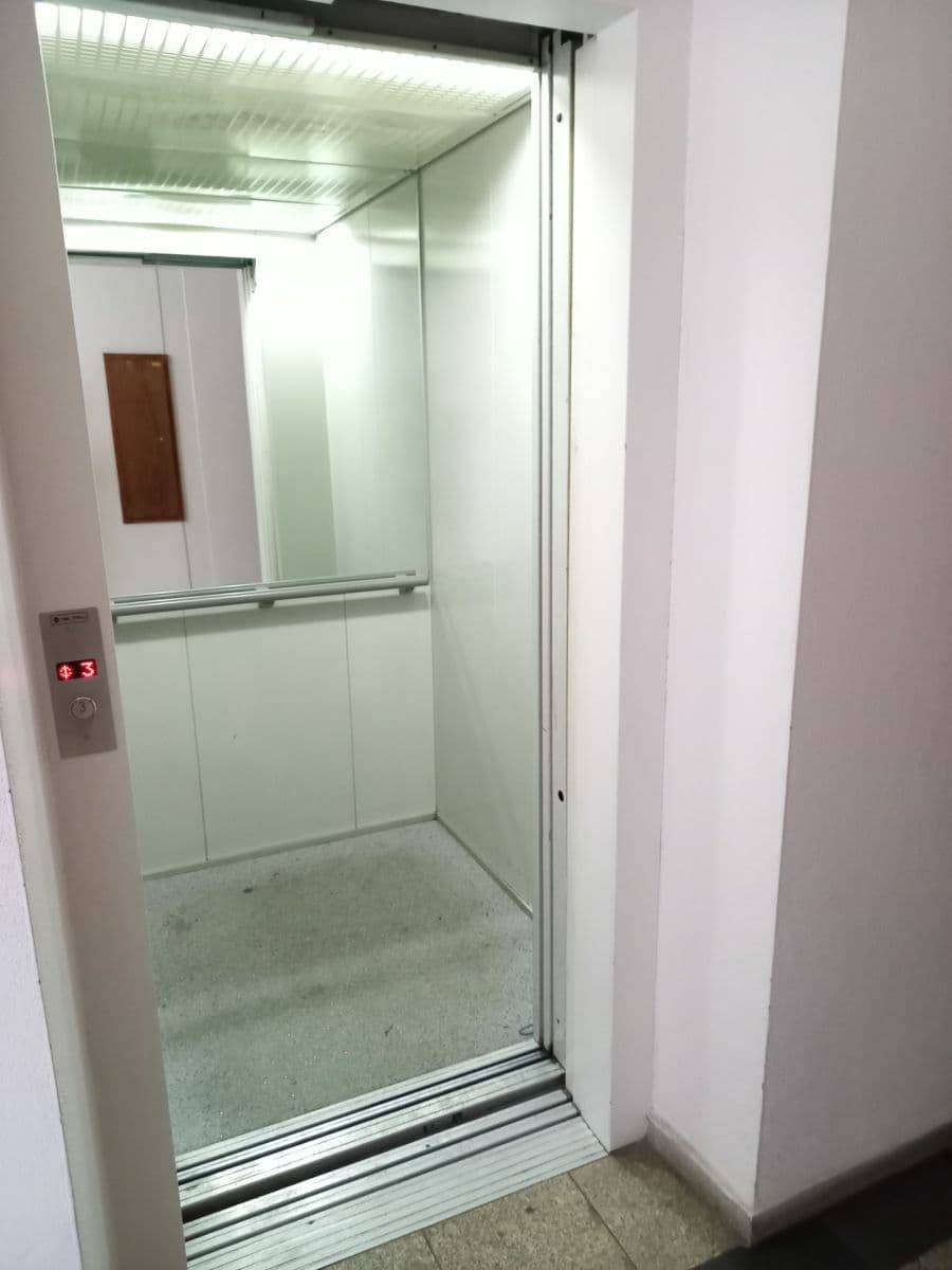 Pronájem bytu 2+1 66 m², Lublaňská, Praha, Praha Pronájem bytu 2+1 66 m², Lublaňská, Praha, Praha