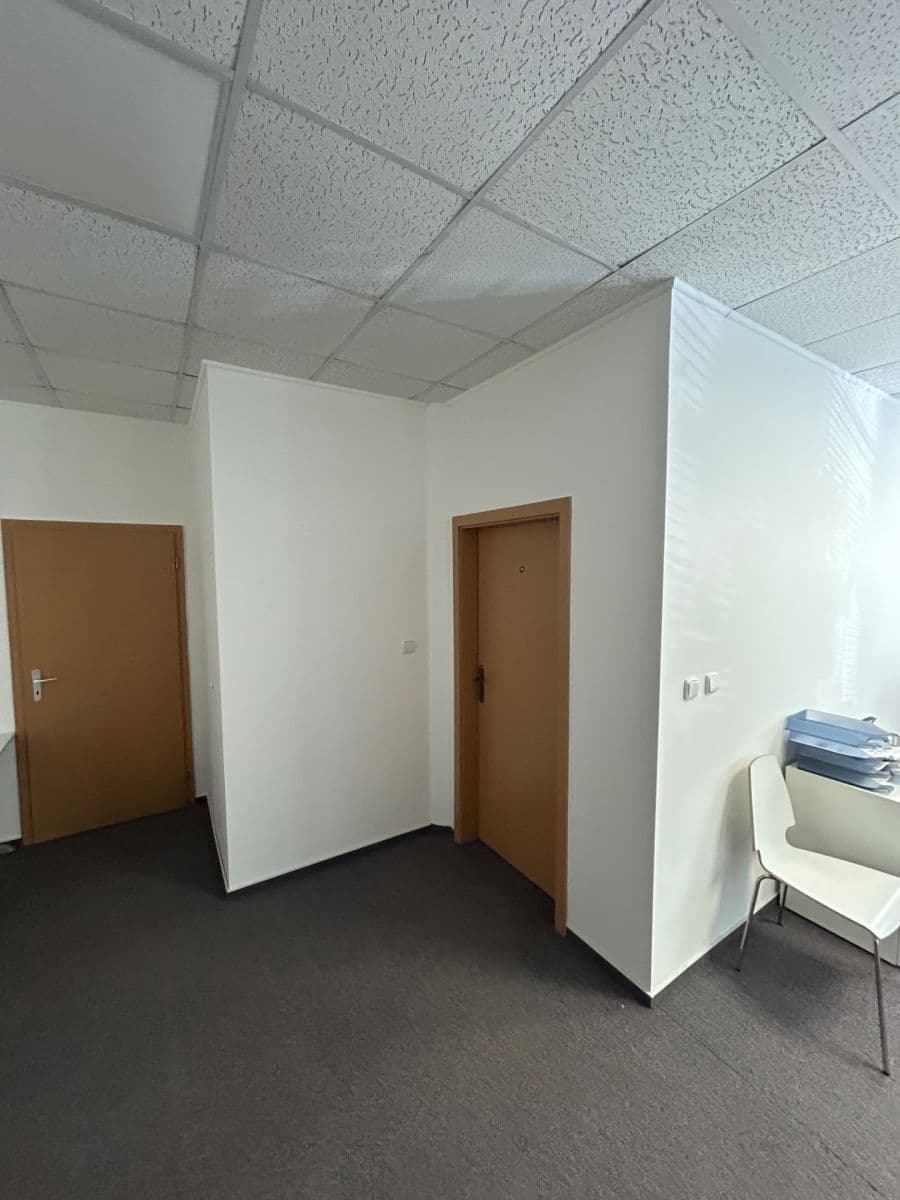 Pronájem nebytového prostoru 120 m², Ctiborova, Kladno, Středočeský kraj Pronájem nebytového prostoru 120 m², Ctiborova, Kladno, Středočeský kraj