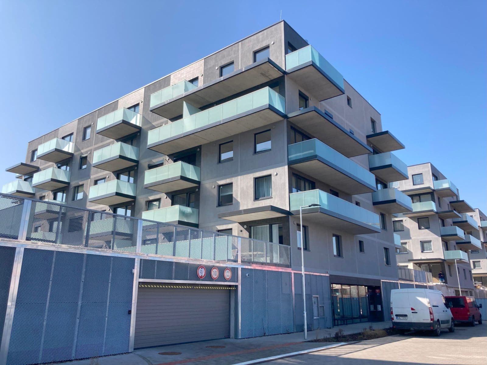 Pronájem bytu 1+kk 39 m², Čakovická, Praha, Praha Pronájem bytu 1+kk 39 m², Čakovická, Praha, Praha