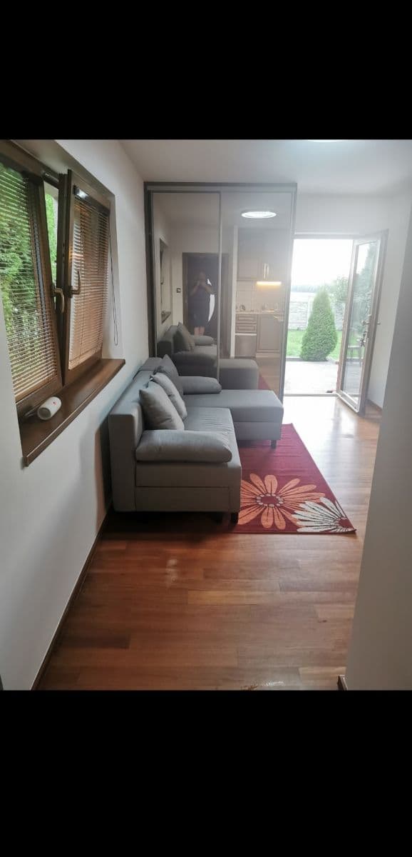 Pronájem bytu 1+kk 25 m², Severní, Zvole, Středočeský kraj Pronájem bytu 1+kk 25 m², Severní, Zvole, Středočeský kraj