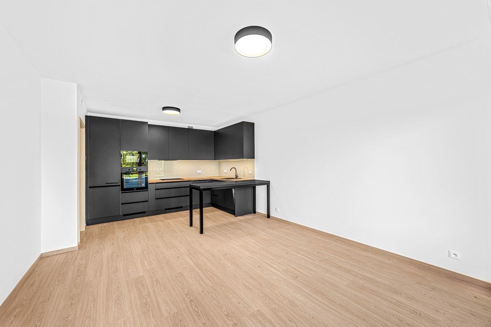 Pronájem bytu 2+kk 60 m², Pavla Beneše, Praha, Praha Pronájem bytu 2+kk 60 m², Pavla Beneše, Praha, Praha