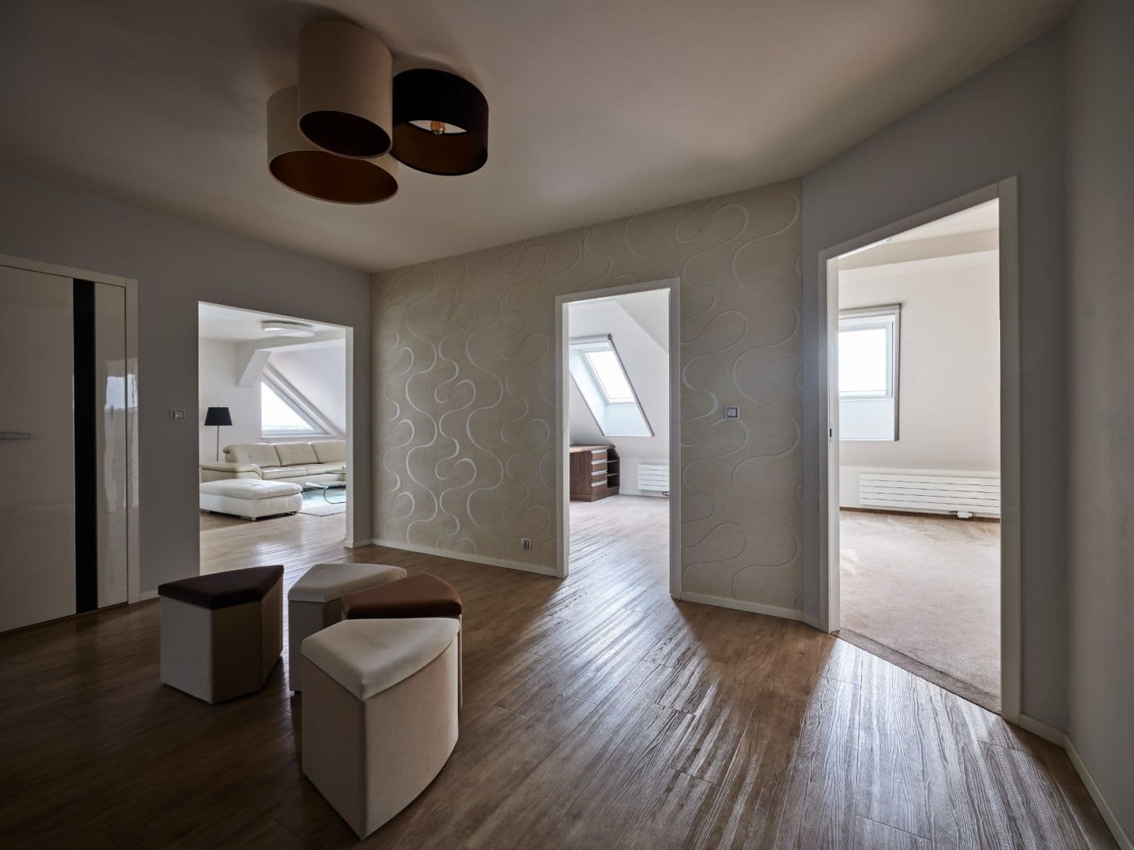 Prodej bytu 4+kk 123 m², Semilská, Praha, Praha Prodej bytu 4+kk 123 m², Semilská, Praha, Praha