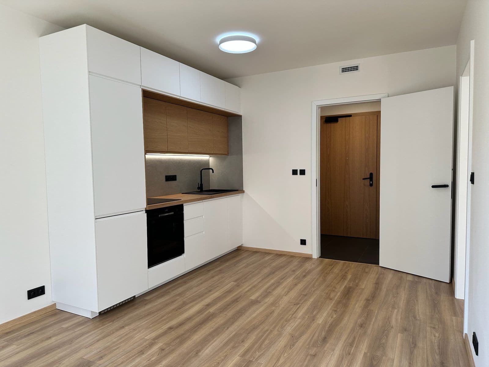 Pronájem bytu 2+kk 41 m², Starokošířská, Praha, Praha Pronájem bytu 2+kk 41 m², Starokošířská, Praha, Praha