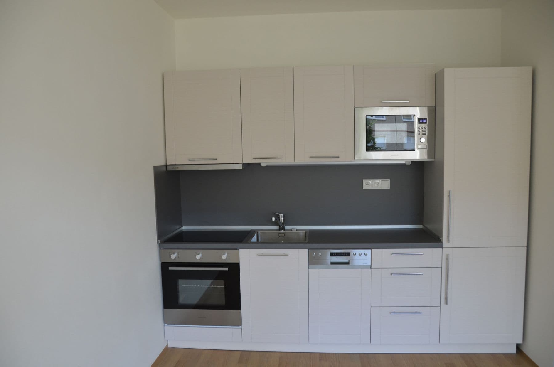 Pronájem bytu 2+kk 54 m², Hodkovická, Liberec, Liberecký kraj Pronájem bytu 2+kk 54 m², Hodkovická, Liberec, Liberecký kraj
