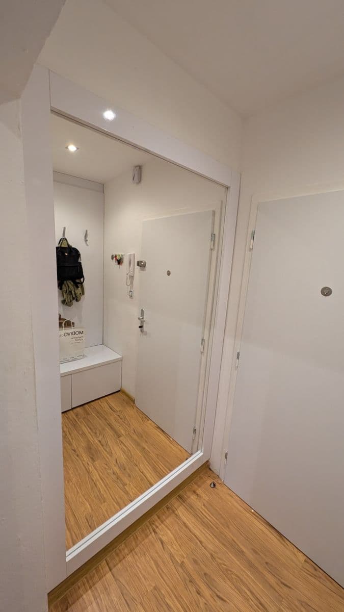 Pronájem bytu 2+1 55 m², Valouškova, Brno, Jihomoravský kraj Pronájem bytu 2+1 55 m², Valouškova, Brno, Jihomoravský kraj