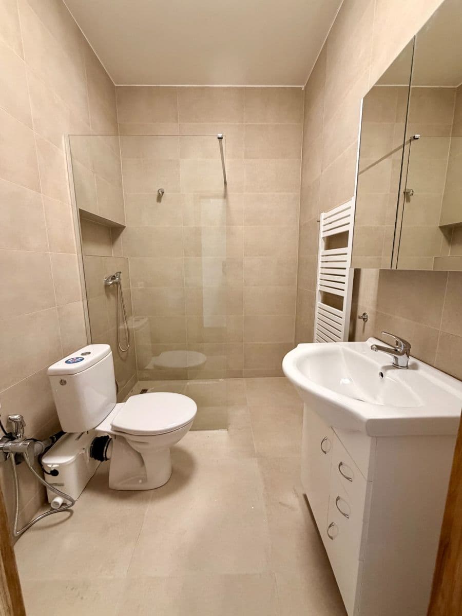 Pronájem bytu 2+kk 41 m², Víta Nejedlého, Praha, Praha Pronájem bytu 2+kk 41 m², Víta Nejedlého, Praha, Praha