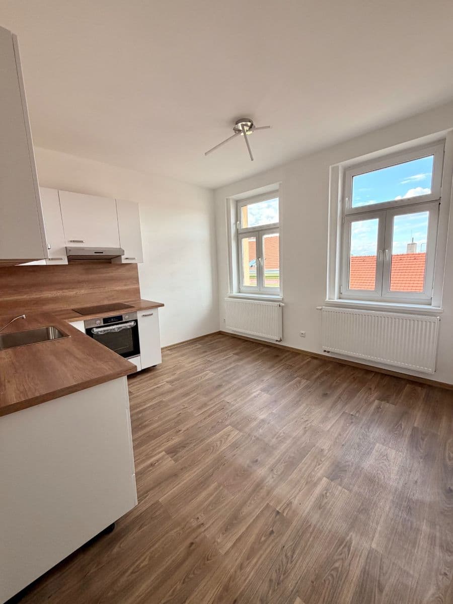 Pronájem bytu 2+kk 41 m², Víta Nejedlého, Praha, Praha Pronájem bytu 2+kk 41 m², Víta Nejedlého, Praha, Praha