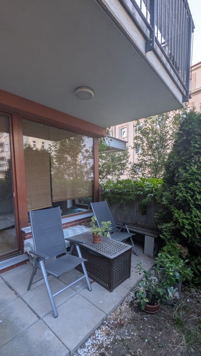 Pronájem bytu 2+kk 43 m², Pod Kavalírkou, Praha, Praha Pronájem bytu 2+kk 43 m², Pod Kavalírkou, Praha, Praha