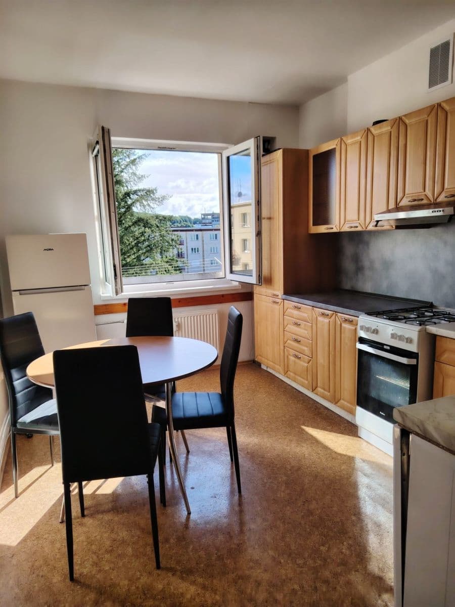 Prodej bytu 2+1 67 m², Padělky VI, Zlín, Zlínský kraj Prodej bytu 2+1 67 m², Padělky VI, Zlín, Zlínský kraj