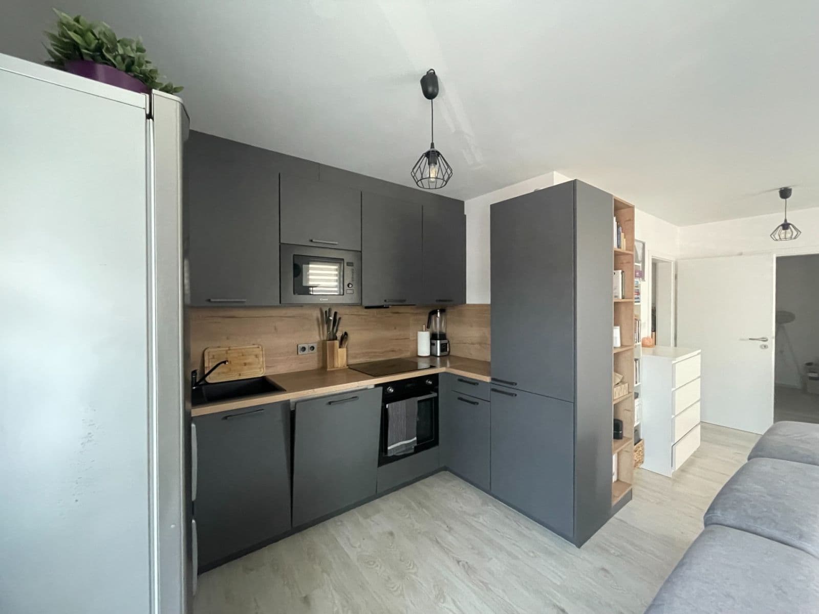 Pronájem bytu 3+kk 69 m², Vrbová, Kunice, Středočeský kraj Pronájem bytu 3+kk 69 m², Vrbová, Kunice, Středočeský kraj