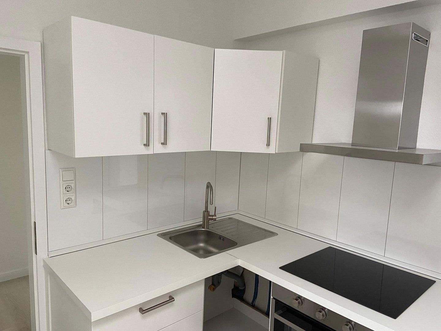 Pronájem bytu 3+1 55 m², Warendorpstr. 5, Lübeck, Šlesvicko-Holštýnsko Pronájem bytu 3+1 55 m², Warendorpstr. 5, Lübeck, Šlesvicko-Holštýnsko