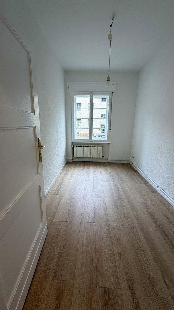 Prodej bytu 3+1 64 m², Laehrscher Jagdweg, Berlin, Berlín Prodej bytu 3+1 64 m², Laehrscher Jagdweg, Berlin, Berlín