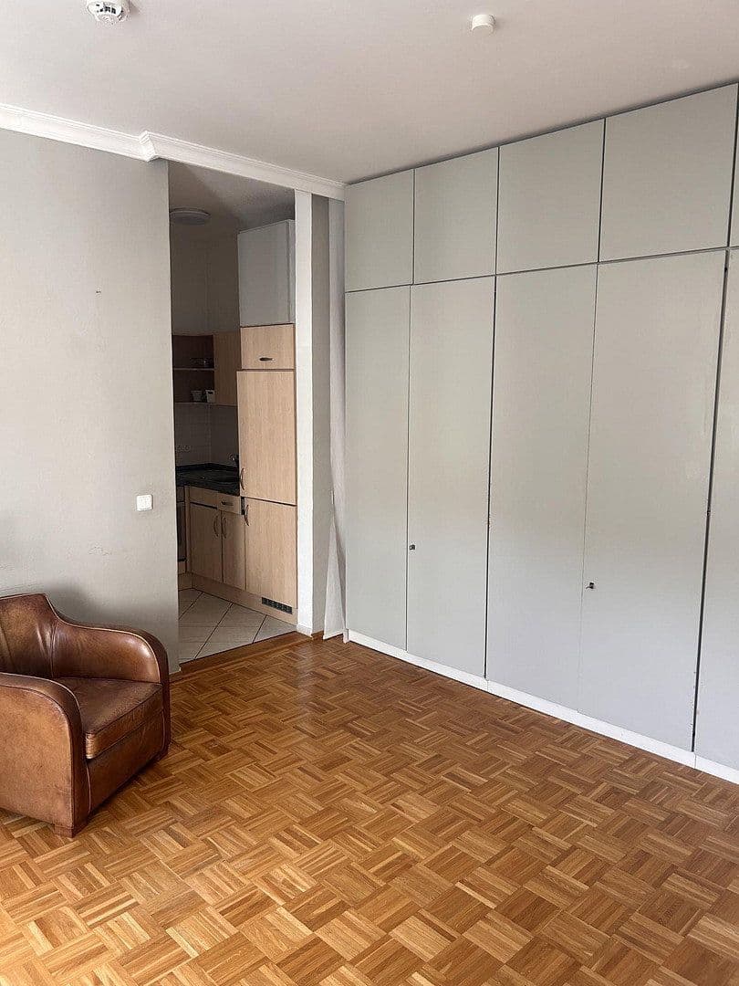 Pronájem bytu 2+1 40 m², Marienstr. 14, Berlin, Berlín Pronájem bytu 2+1 40 m², Marienstr. 14, Berlin, Berlín