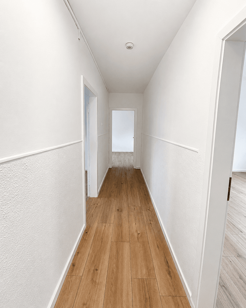 Pronájem bytu 4+1 95 m², Königstr. 11, Remscheid, Severní Porýní-Vestfálsko Pronájem bytu 4+1 95 m², Königstr. 11, Remscheid, Severní Porýní-Vestfálsko