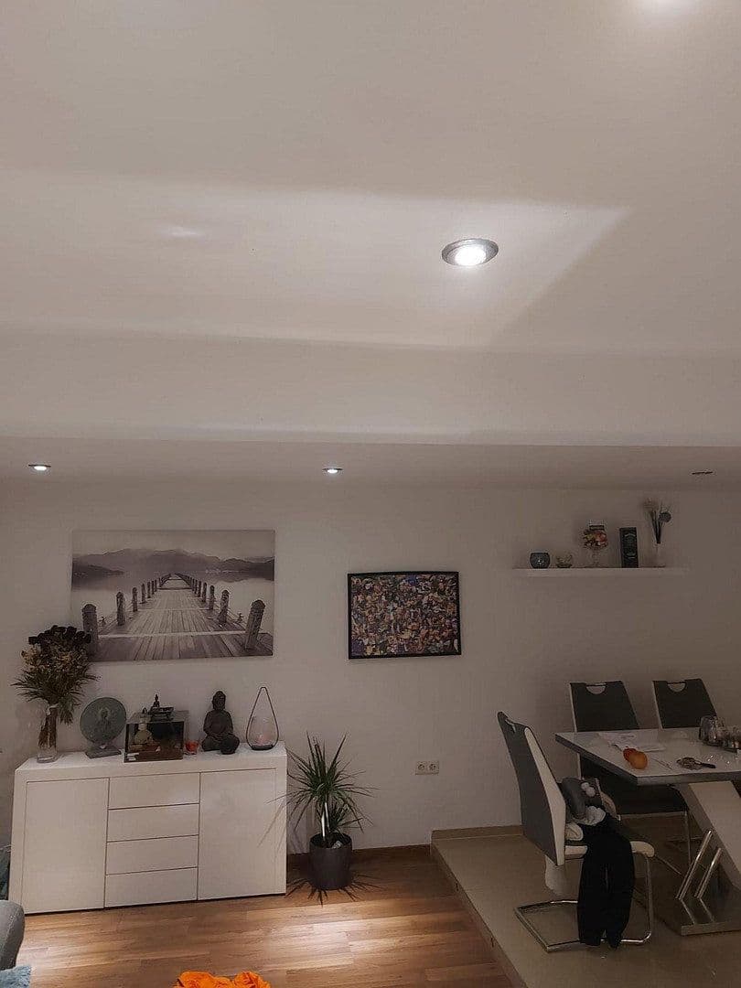 Pronájem bytu 3+1 72 m², Weil der Stadt, Bádensko-Württembersko Pronájem bytu 3+1 72 m², Weil der Stadt, Bádensko-Württembersko