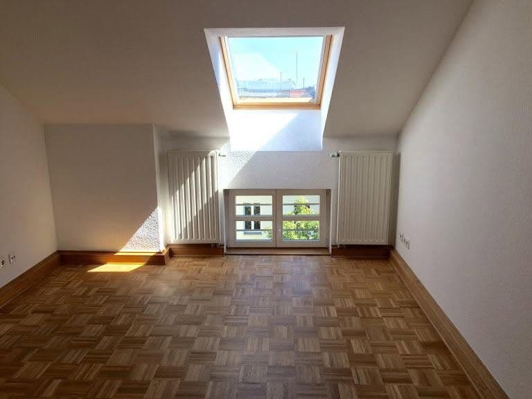Pronájem bytu 3+1 130 m², Berlin, Berlín Pronájem bytu 3+1 130 m², Berlin, Berlín