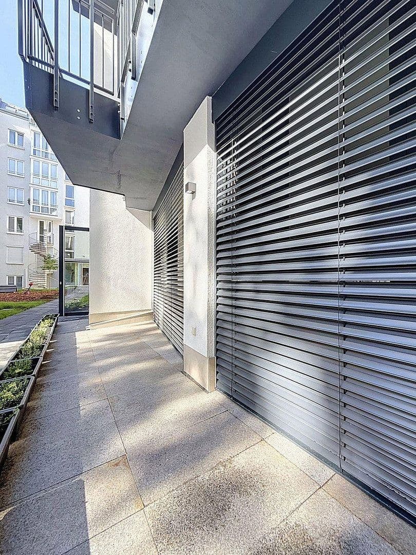 Pronájem bytu 2+1 62 m², Pestalozzistraße, Pestalozzistraße, Berlín Pronájem bytu 2+1 62 m², Pestalozzistraße, Pestalozzistraße, Berlín