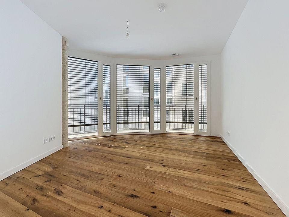 Pronájem bytu 2+1 62 m², Pestalozzistraße, Pestalozzistraße, Berlín Pronájem bytu 2+1 62 m², Pestalozzistraße, Pestalozzistraße, Berlín