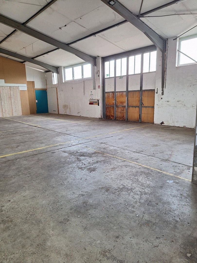 Pronájem nebytového prostoru 282 m², Landau, Porýní-Falc Pronájem nebytového prostoru 282 m², Landau, Porýní-Falc