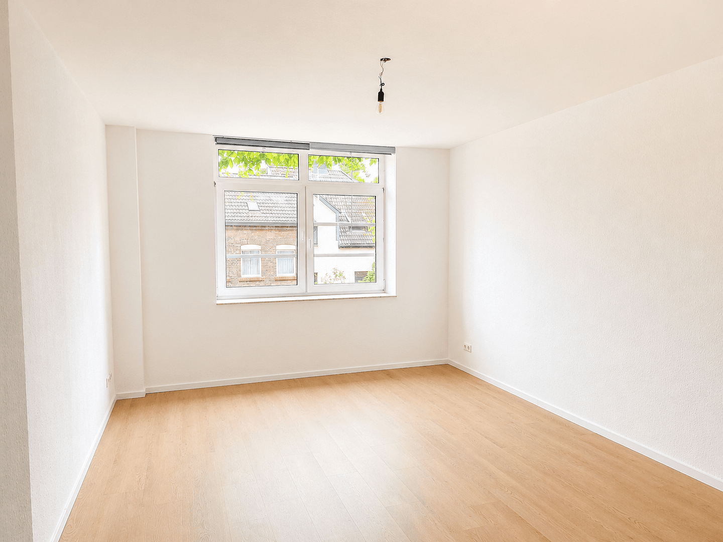 Pronájem bytu 1+1 40 m², Kölner Straße 7a, Frechen, Severní Porýní-Vestfálsko Pronájem bytu 1+1 40 m², Kölner Straße 7a, Frechen, Severní Porýní-Vestfálsko
