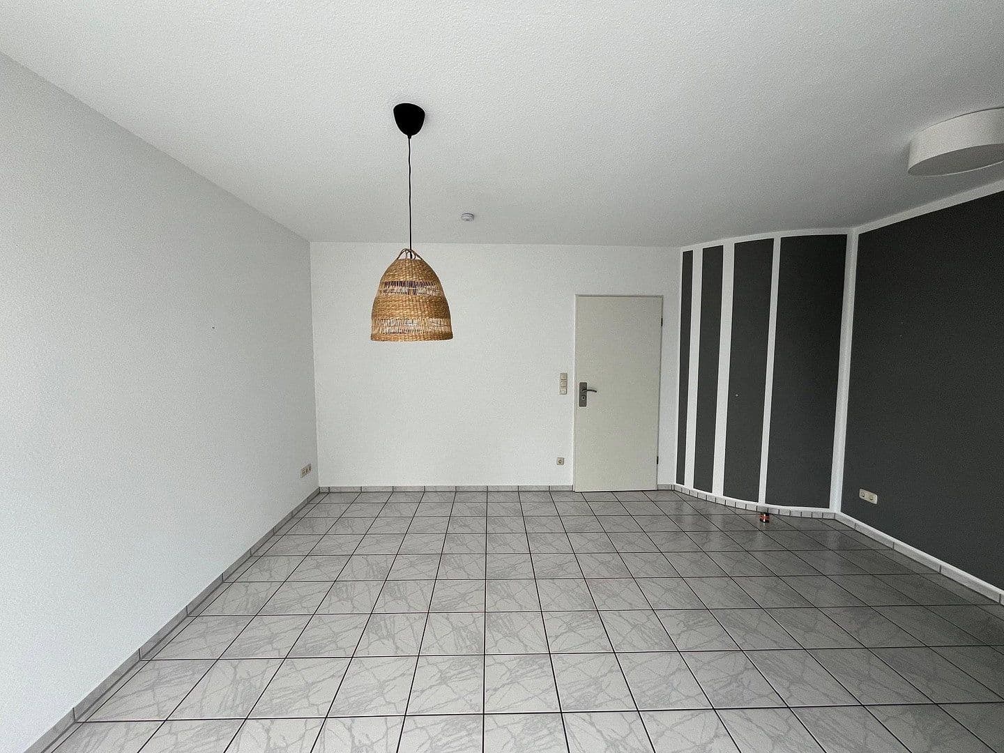 Pronájem bytu 4+1 99 m², Mönchengladbach, Severní Porýní-Vestfálsko Pronájem bytu 4+1 99 m², Mönchengladbach, Severní Porýní-Vestfálsko