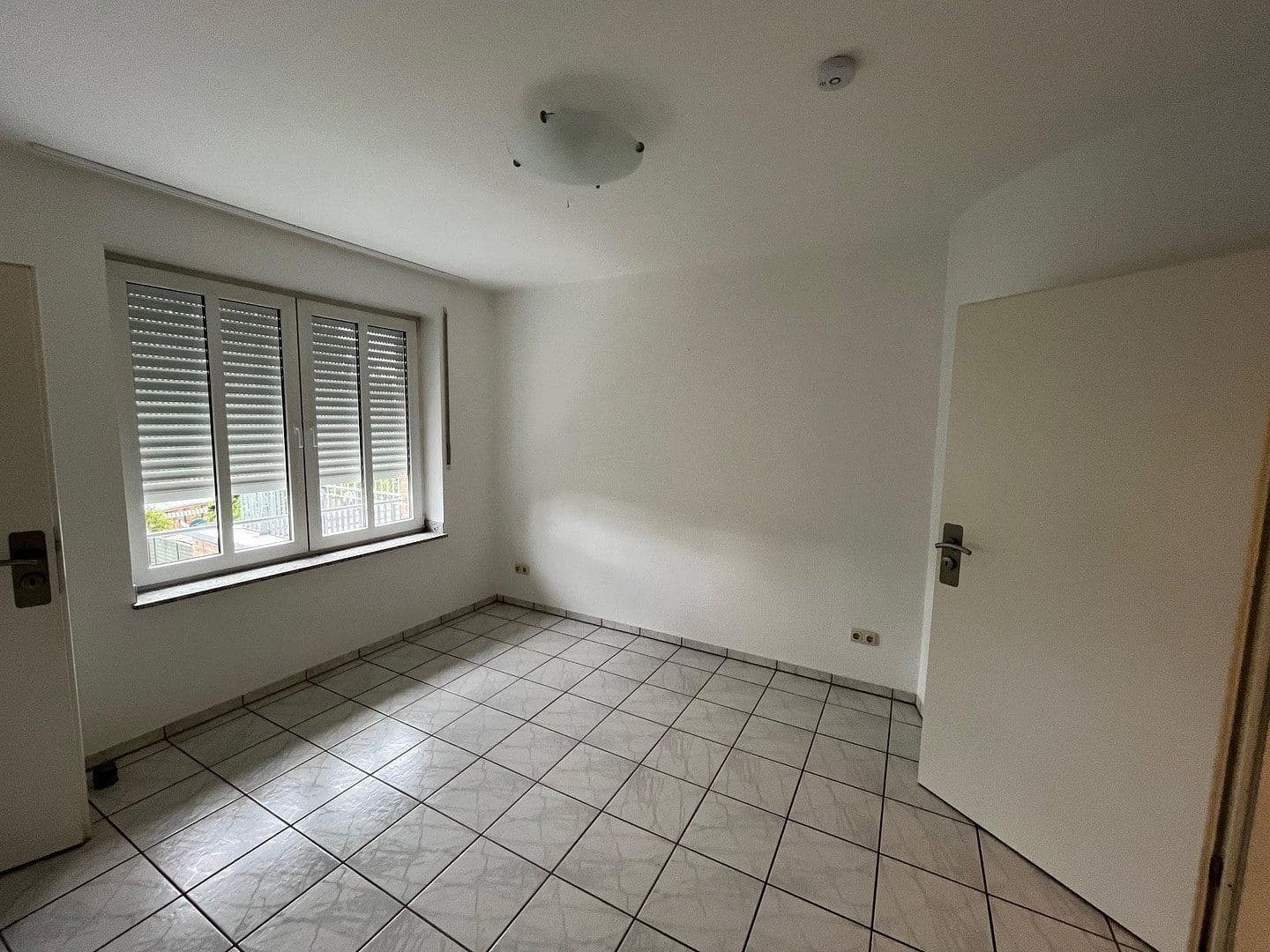 Pronájem bytu 4+1 99 m², Mönchengladbach, Severní Porýní-Vestfálsko Pronájem bytu 4+1 99 m², Mönchengladbach, Severní Porýní-Vestfálsko