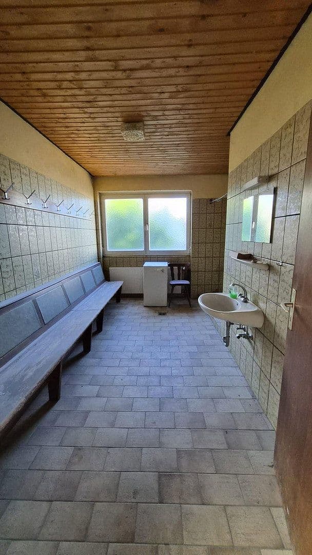 Pronájem nebytového prostoru 600 m², Bahnhofstr. 16, Hofbieber, Hessen Pronájem nebytového prostoru 600 m², Bahnhofstr. 16, Hofbieber, Hessen