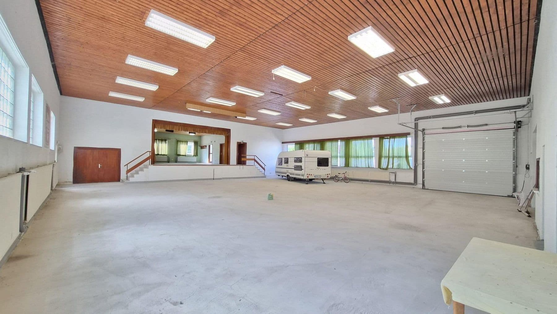 Pronájem nebytového prostoru 600 m², Bahnhofstr. 16, Hofbieber, Hessen Pronájem nebytového prostoru 600 m², Bahnhofstr. 16, Hofbieber, Hessen