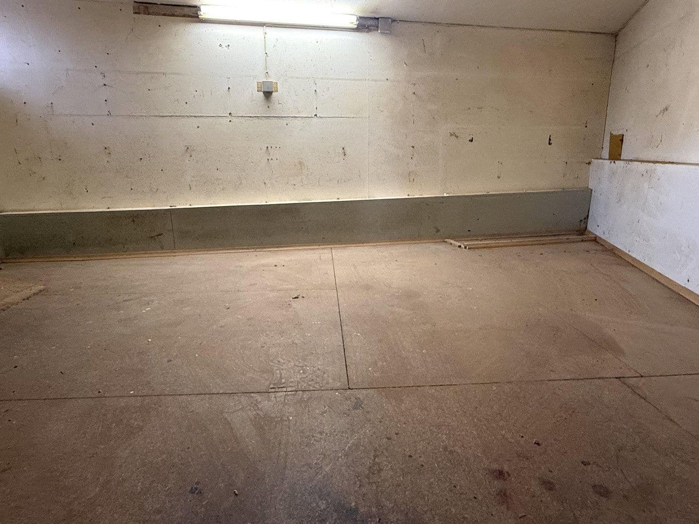 Prodej domu 161 m², pozemek 289 m², Hirschweg 3, Straubenhardt, Bádensko-Württembersko Prodej domu 161 m², pozemek 289 m², Hirschweg 3, Straubenhardt, Bádensko-Württembersko