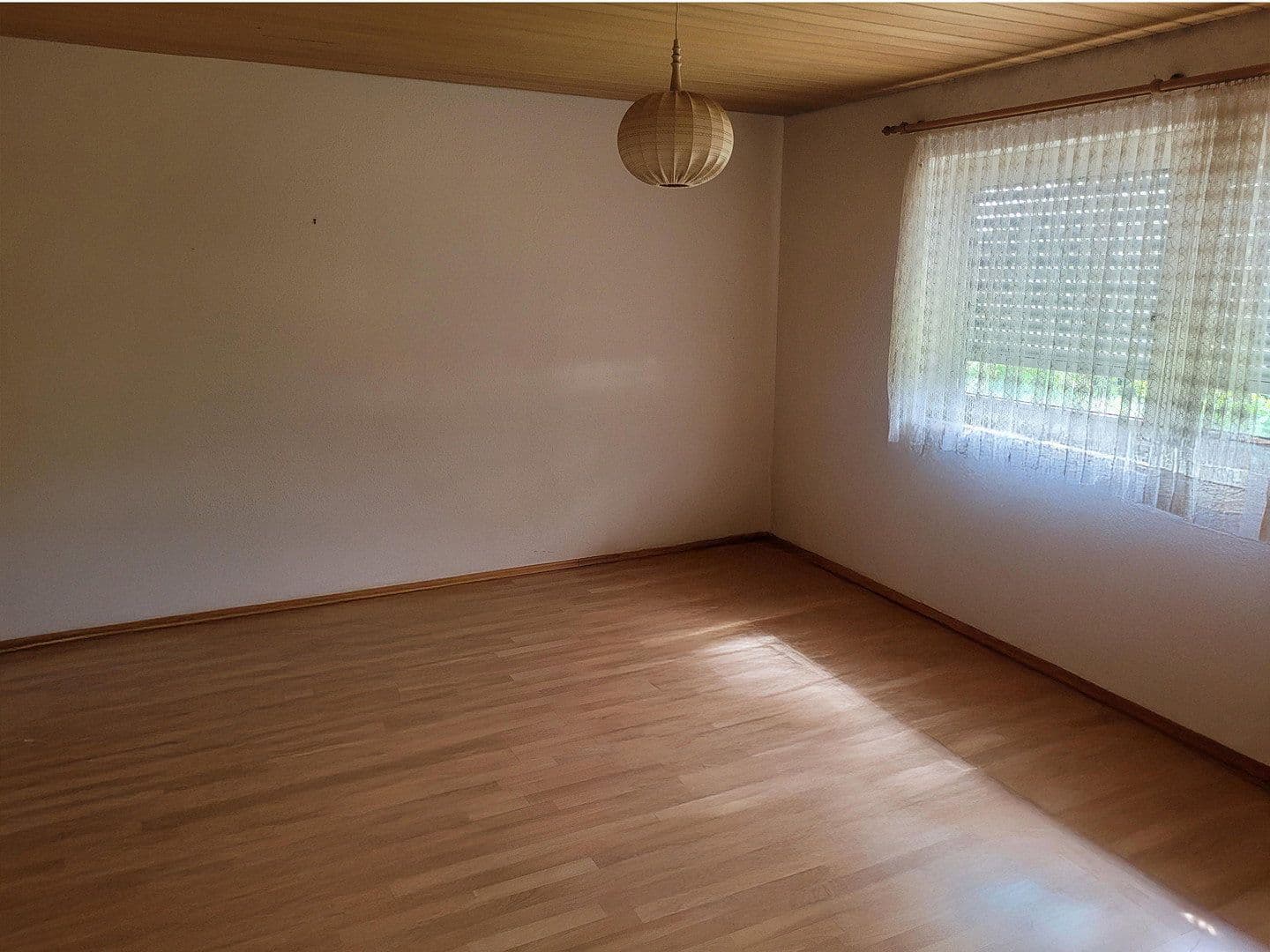 Prodej domu 252 m², pozemek 697 m², Bretten, Bádensko-Württembersko Prodej domu 252 m², pozemek 697 m², Bretten, Bádensko-Württembersko