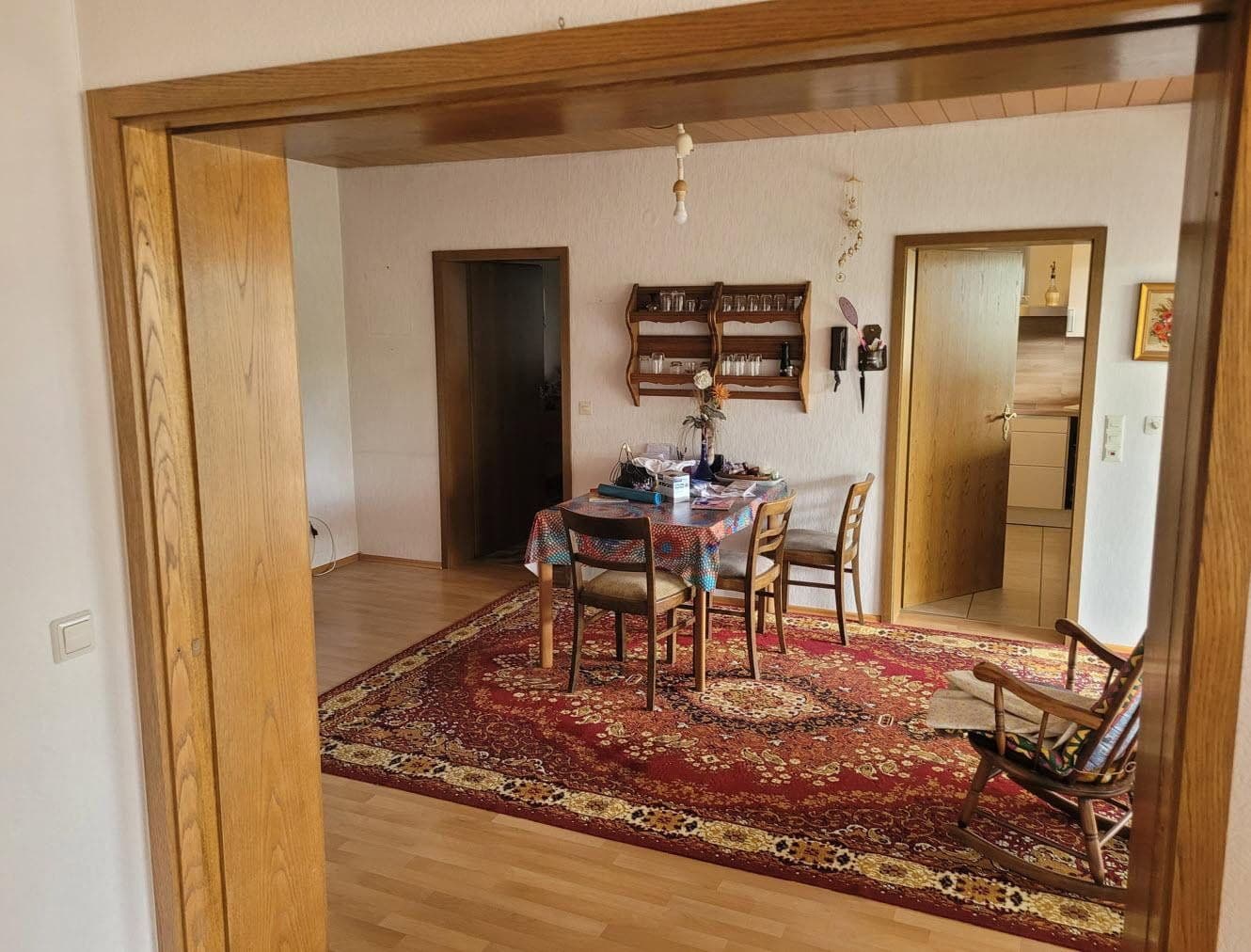 Prodej domu 252 m², pozemek 697 m², Bretten, Bádensko-Württembersko Prodej domu 252 m², pozemek 697 m², Bretten, Bádensko-Württembersko