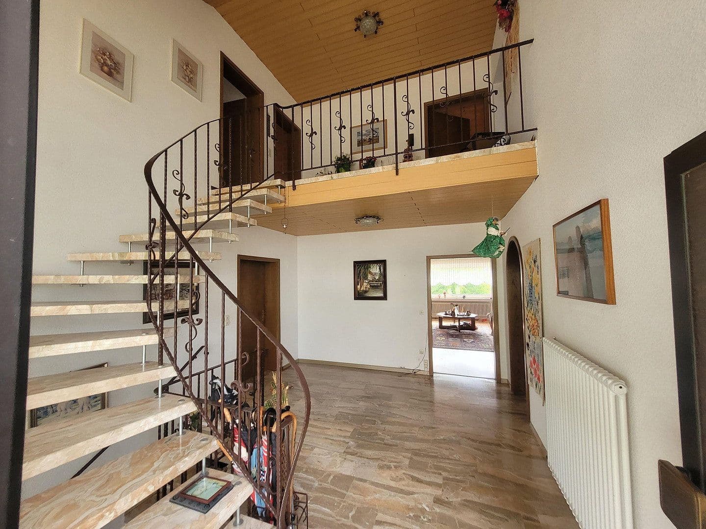 Prodej domu 252 m², pozemek 697 m², Bretten, Bádensko-Württembersko Prodej domu 252 m², pozemek 697 m², Bretten, Bádensko-Württembersko