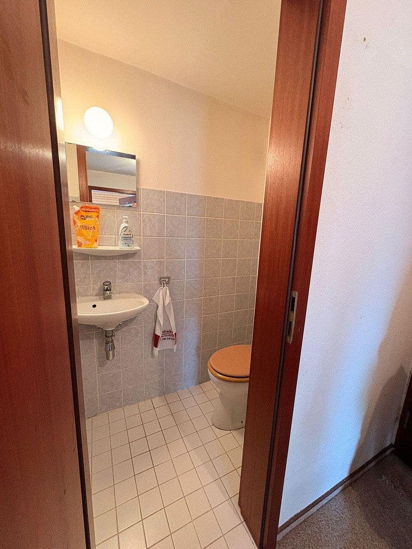 Prodej bytu 2+1 55 m², Elisabethstr 33, Pforzheim Sonnenberg, Bádensko-Württembersko Prodej bytu 2+1 55 m², Elisabethstr 33, Pforzheim Sonnenberg, Bádensko-Württembersko