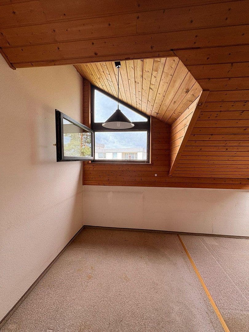 Prodej bytu 2+1 55 m², Elisabethstr 33, Pforzheim Sonnenberg, Bádensko-Württembersko Prodej bytu 2+1 55 m², Elisabethstr 33, Pforzheim Sonnenberg, Bádensko-Württembersko