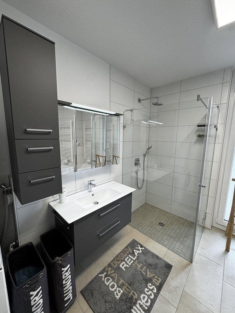 Prodej bytu 3+kk 104 m², John - Zenger Str.23, Heidelberg, Bádensko-Württembersko Prodej bytu 3+kk 104 m², John - Zenger Str.23, Heidelberg, Bádensko-Württembersko